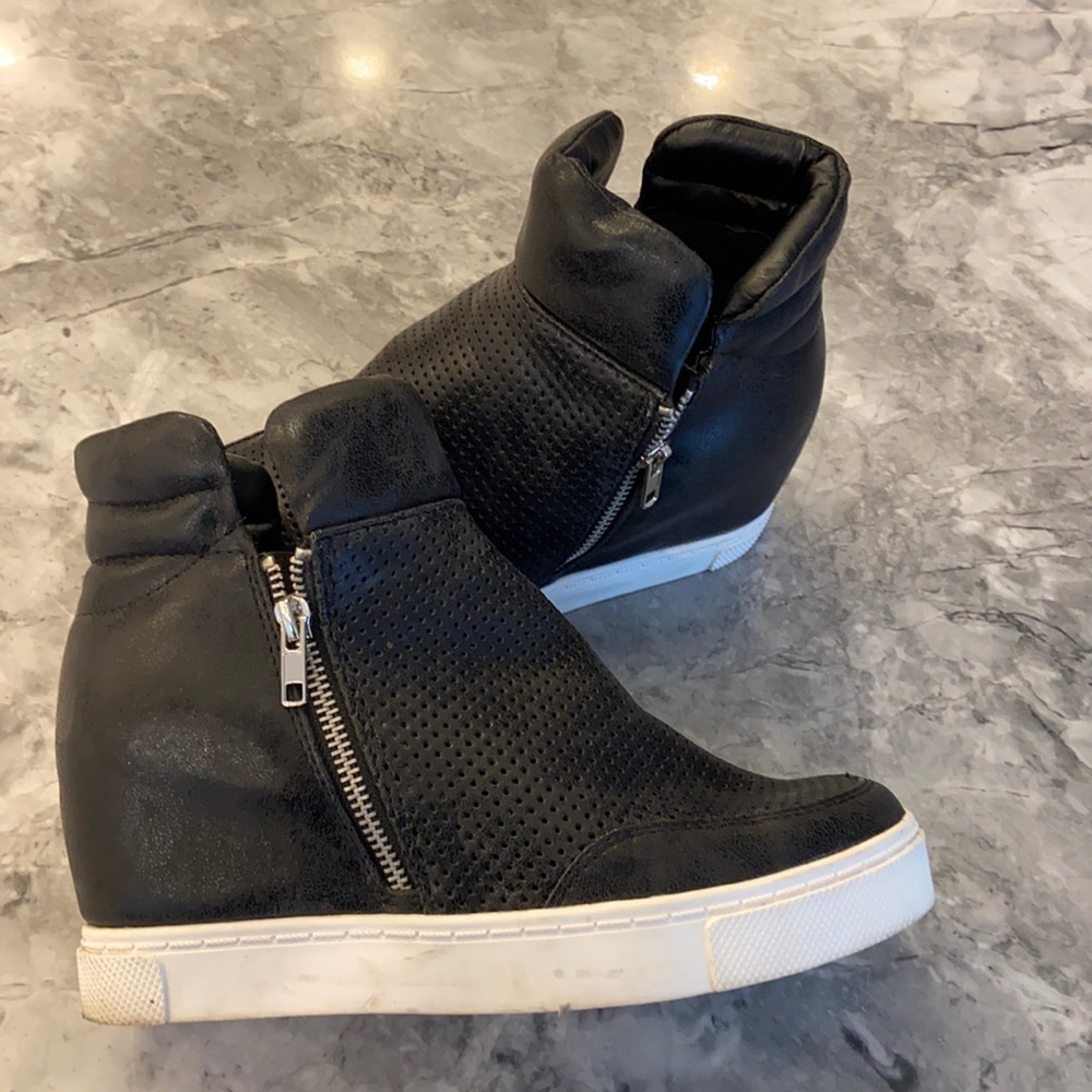 Steve Madden high top platform sneakers!